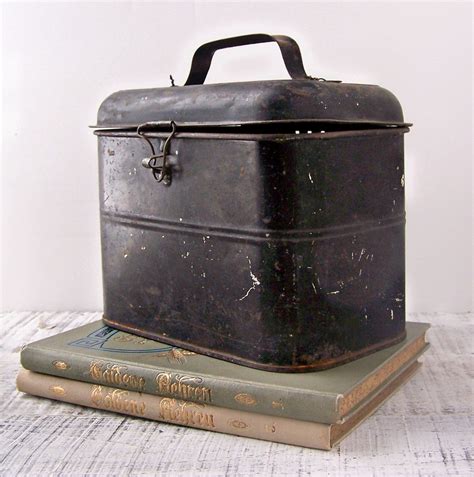 old repurposed mens metal lunch boxes|old metal lunch boxes value.